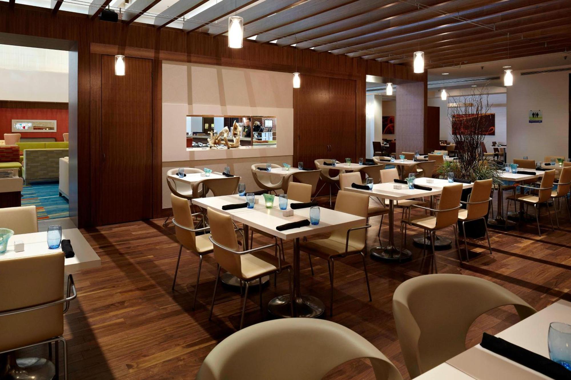 Delta By Marriott Edward